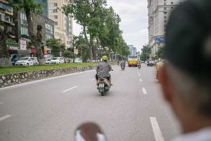 hanoi asia south east vietnam stefano majno moto driver.jpg
